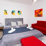 Modern * Tiran