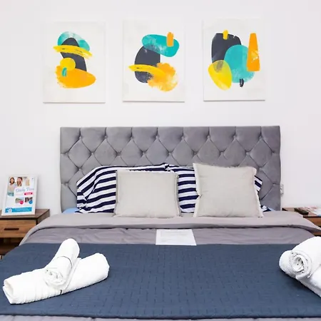 Modern * تيرانا