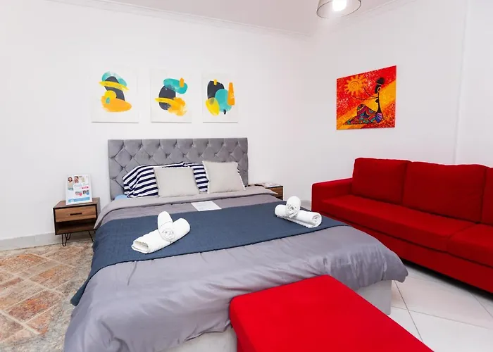 Modern * تيرانا